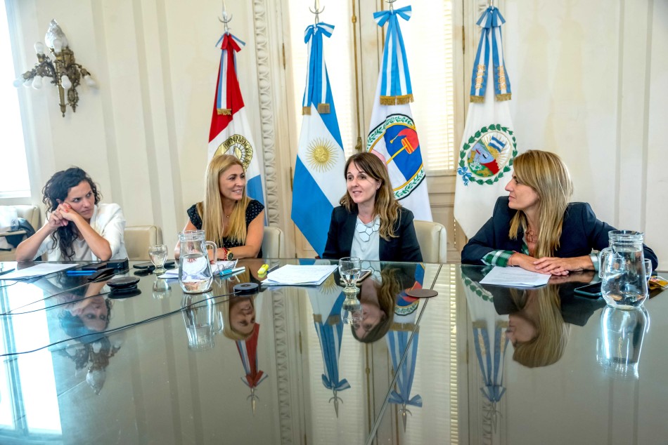 349596 | Rosarinas por el mundo - Subsecretaría de Comunicación Social (Marcelo Beltrame)