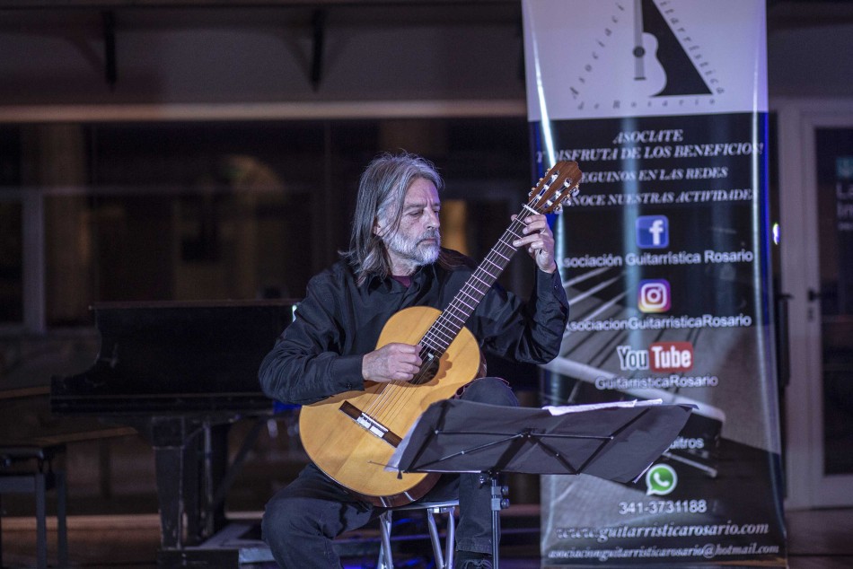 363816 | Quinteto de guitarras + Victor Rodriguez en Biblioteca Argentina - Sec. de Cultura y Educación (Guillermo Turin Bootello)