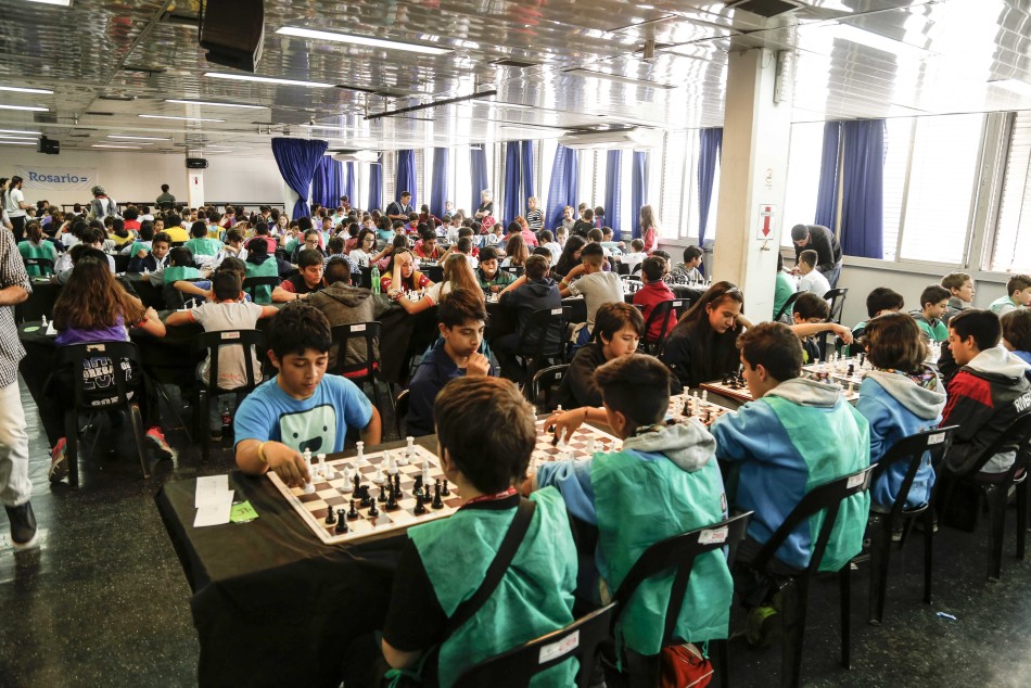 364315 | Joven participante del Programa Municipal de Ajedrez ganó el Campeonato Mayor Rosarino - Guillermo Turin Bootello