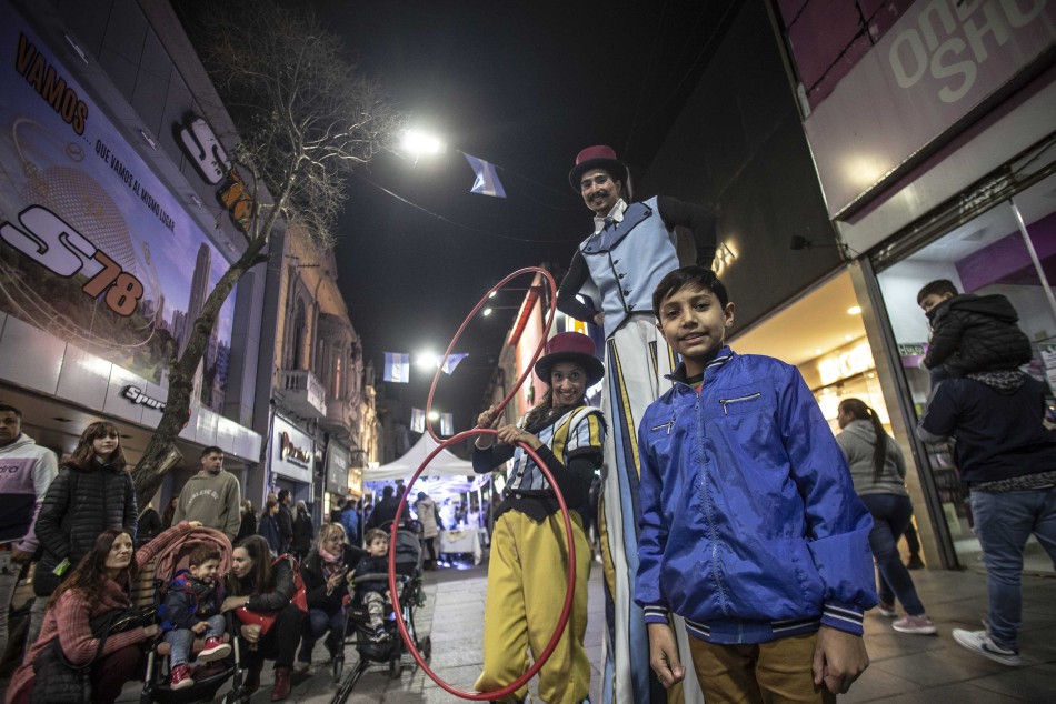 366368 | Fotos Noche de Peatonales - Sec. de Cultura y Educación (Guillermo Turin Bootello)