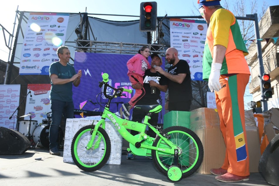 377614 | El Mes de las Infancias se celebró en el Paseo Comercial Godoy - Municipalidad de Rosario