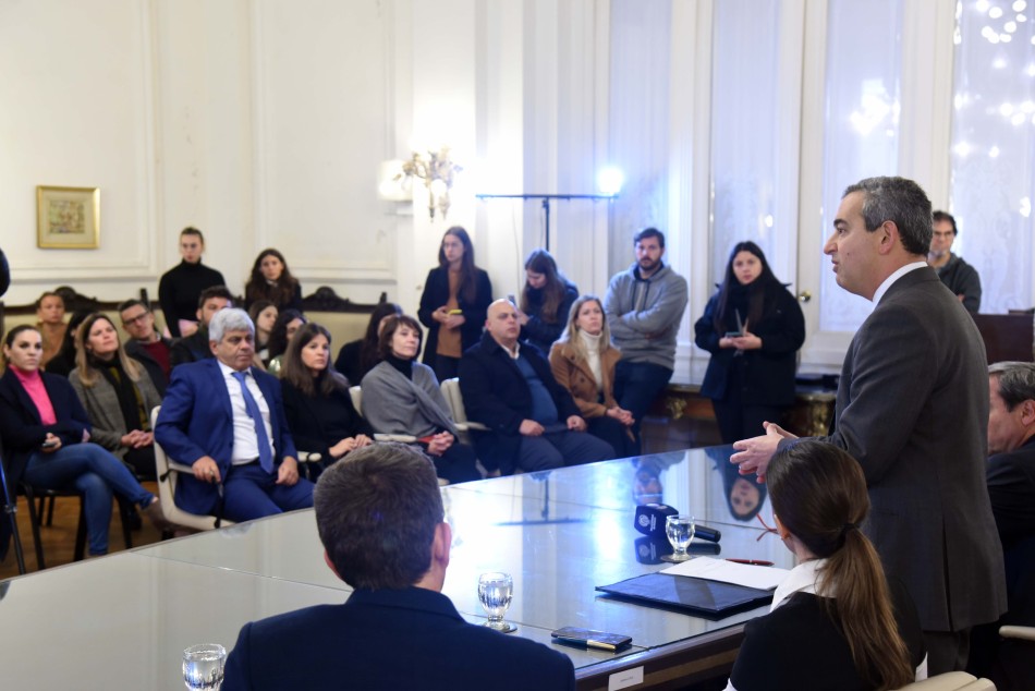 377786 | Acto por promulgación de Ley de Ordenanza Anti-lavado - Subsecretaría de Comunicación Social (Silvio Moriconi)