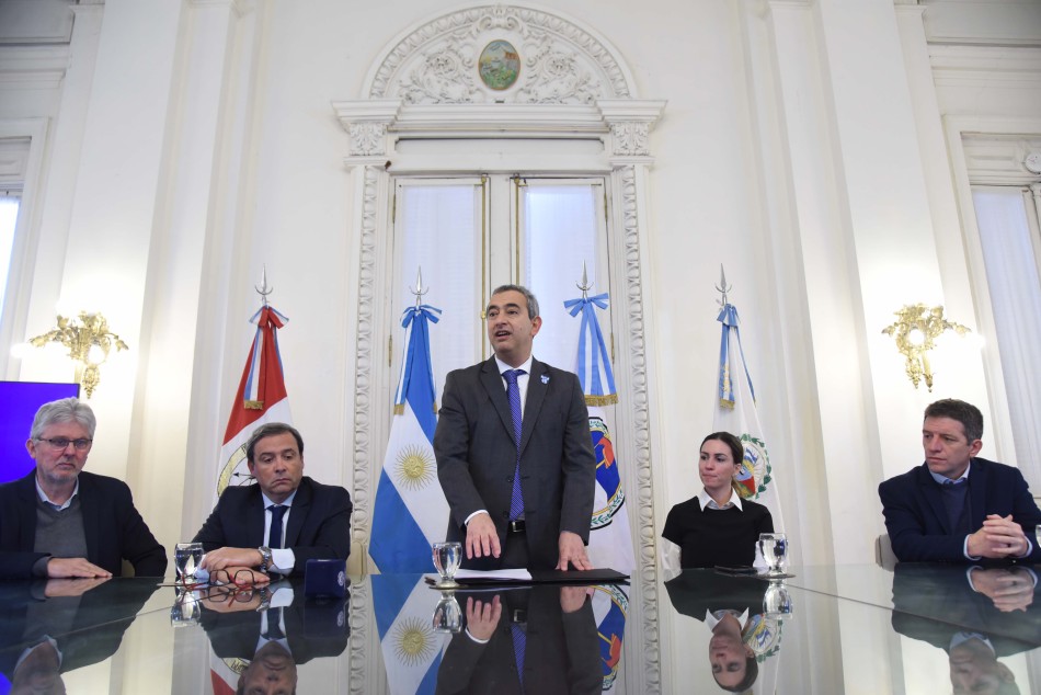 377785 | Acto por promulgación de Ley de Ordenanza Anti-lavado - Subsecretaría de Comunicación Social (Silvio Moriconi)