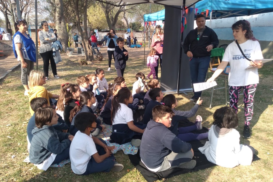 381218 | Operativo en Barrio Antártida Argentina - Centro Municipal Distrito Noroeste