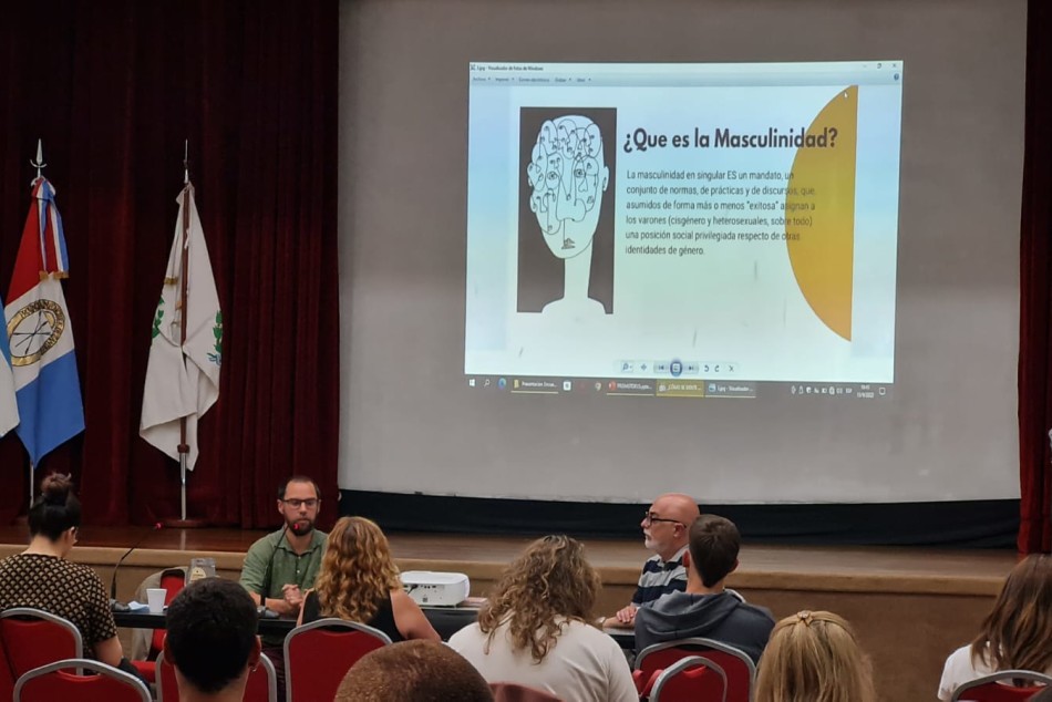 382661 | Formación de promotores por masculinidades libres e igualitarias - Municipalidad de Rosario