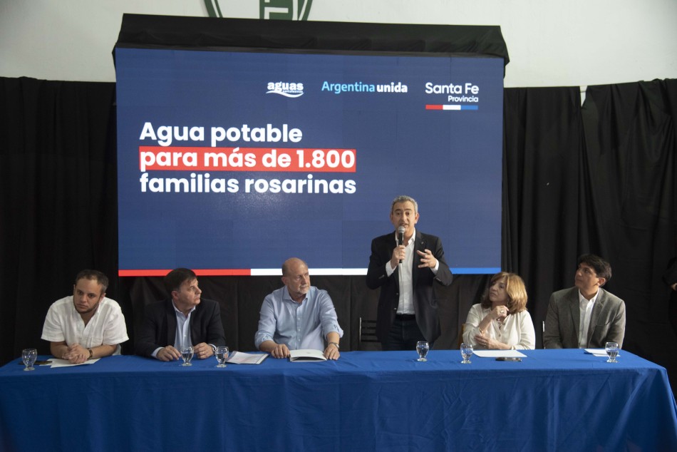 385601 | Mejora del acceso al agua potable en 8 barrios populares - Subsecretaría de Comunicación Social (Silvio Moriconi)