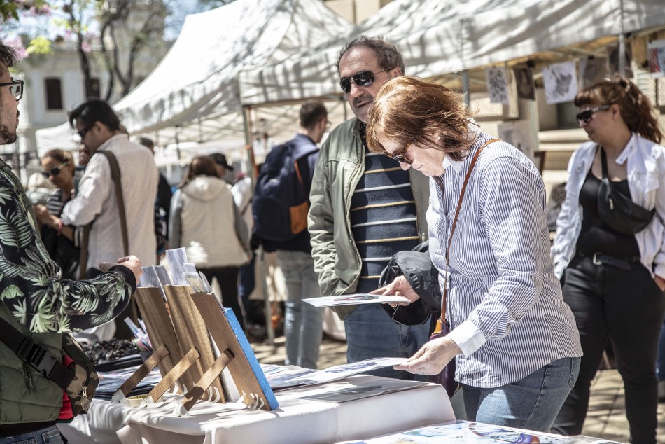386469 | Mercado de las Artes en Sargento Cabral y Av. Belgrano - Sec. de Cultura y Educación (Guillermo Turin Bootello)