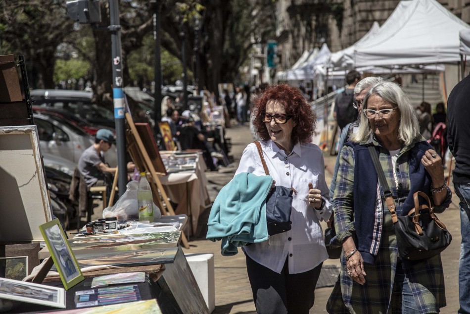 386470 | Mercado de las Artes en Sargento Cabral y Av. Belgrano - Sec. de Cultura y Educación (Guillermo Turin Bootello)