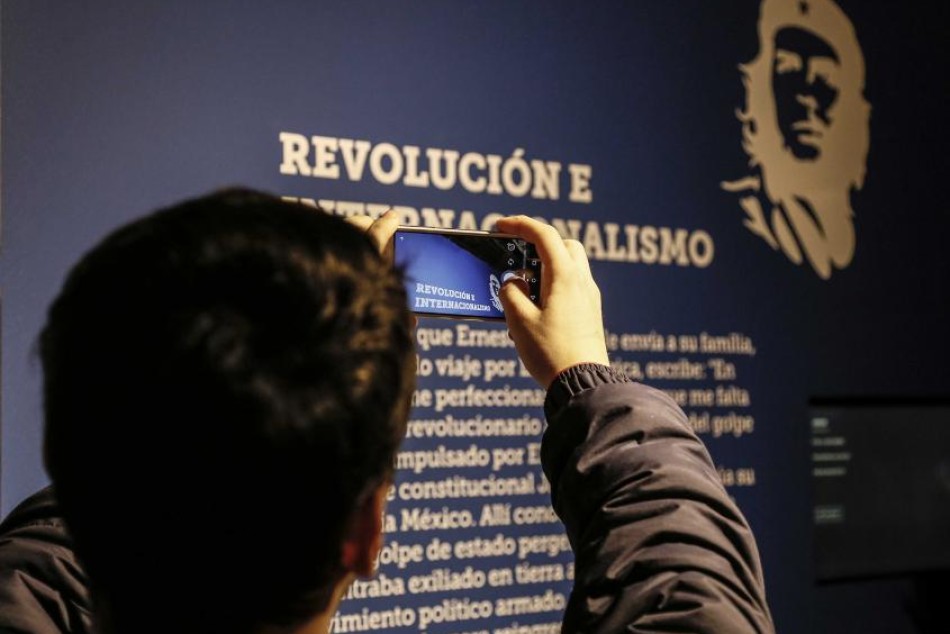 399787 | Muestra «Che: una poética» - Secretaría de Cultura y Educación
