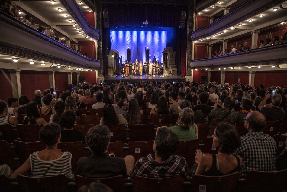 400578 | Estreno de la obra Remeras Negras en La Comedia - Sec. de Cultura y Educación (Guillermo Turin Bootello)