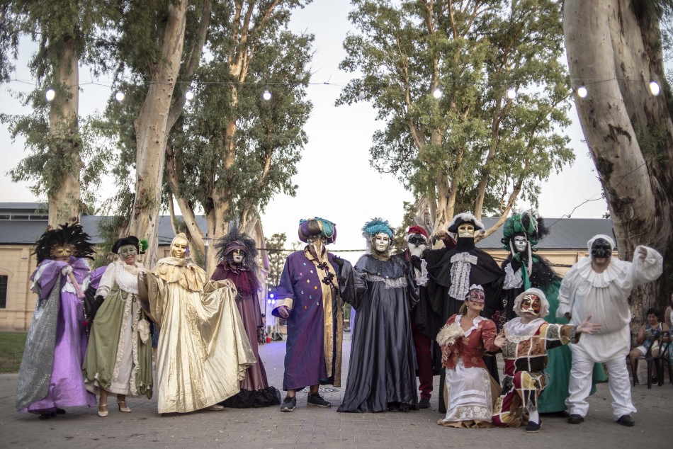 404694 | Presentación Carnavales en la ex Rural - Sec. de Cultura y Educación (Guillermo Turin Bootello)