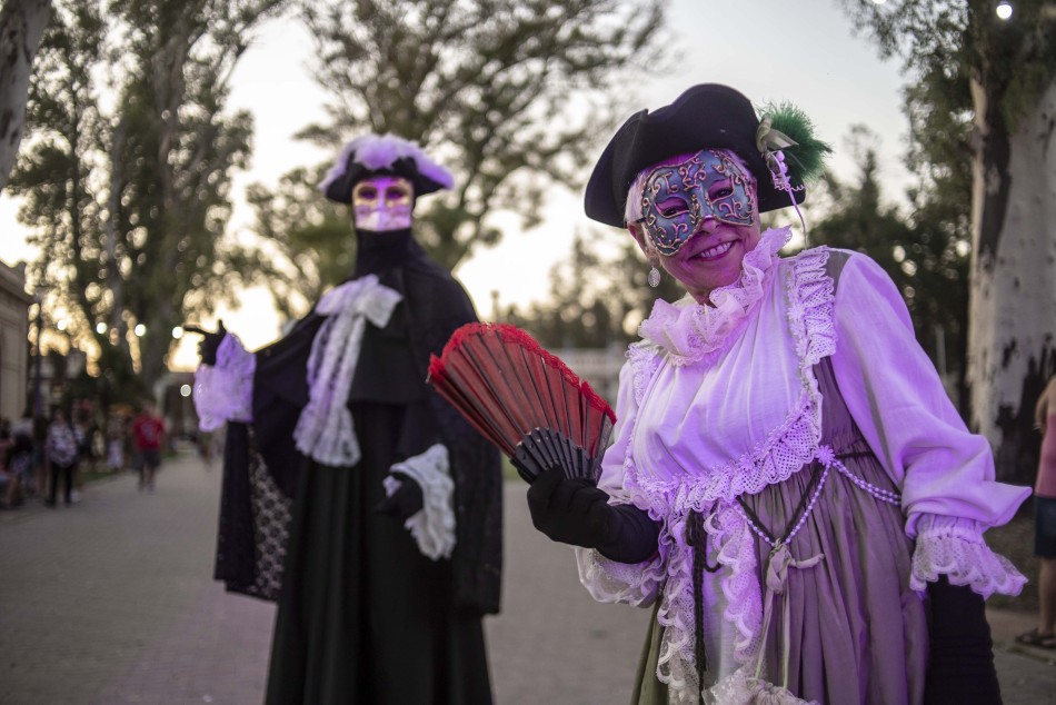 404696 | Presentación Carnavales en la ex Rural - Sec. de Cultura y Educación (Guillermo Turin Bootello)