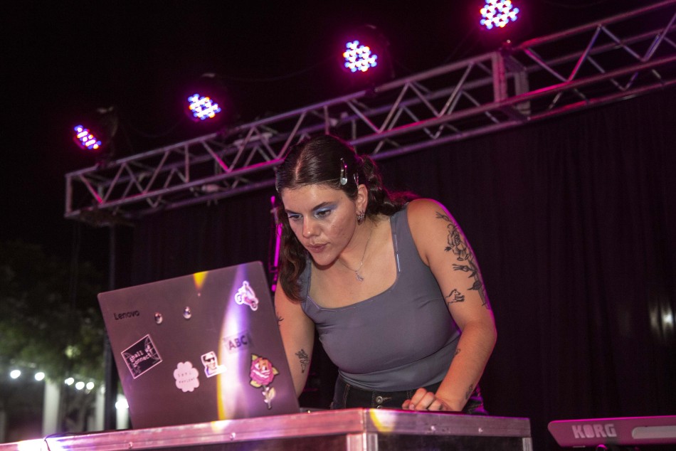 404988 | Baile de Carnaval en Mercado del Patio - Sec. de Cultura y Educación (Guillermo Turin Bootello)