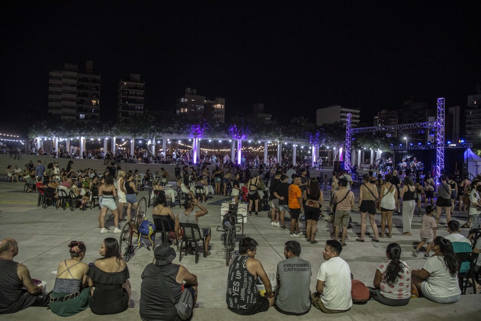 404993 | Baile de Carnaval en Mercado del Patio - Sec. de Cultura y Educación (Guillermo Turin Bootello)