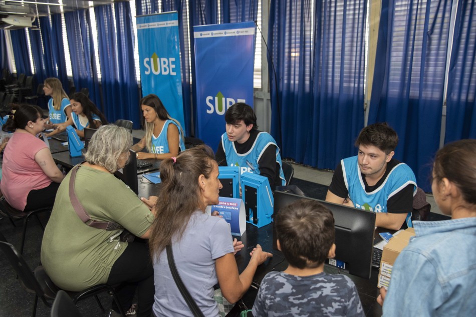 406362 | Primera etapa registración tarjeta SUBE - Subsecretaría de Comunicación Social (Silvio Moriconi)