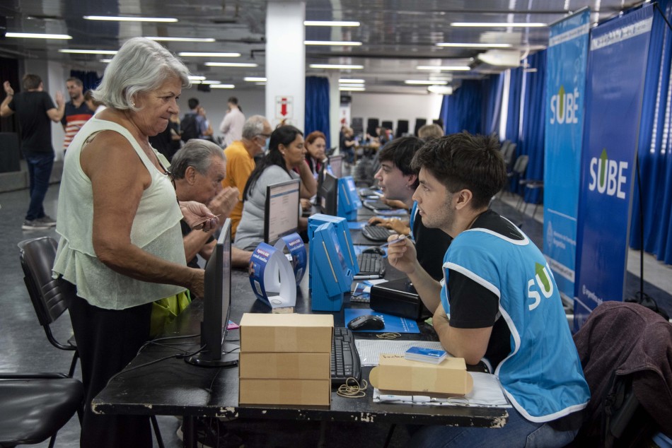 406368 | Primera etapa registración tarjeta SUBE - Subsecretaría de Comunicación Social (Silvio Moriconi)