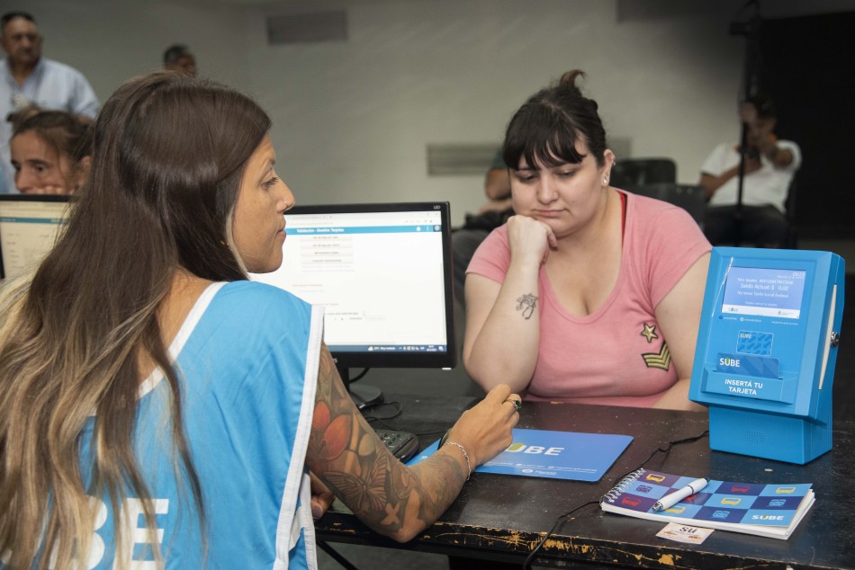 406364 | Primera etapa registración tarjeta SUBE - Subsecretaría de Comunicación Social (Silvio Moriconi)