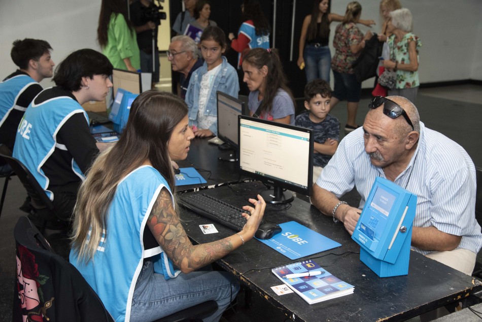 406373 | Primera etapa registración tarjeta SUBE - Subsecretaría de Comunicación Social (Silvio Moriconi)