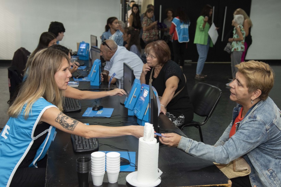 406372 | Primera etapa registración tarjeta SUBE - Subsecretaría de Comunicación Social (Silvio Moriconi)