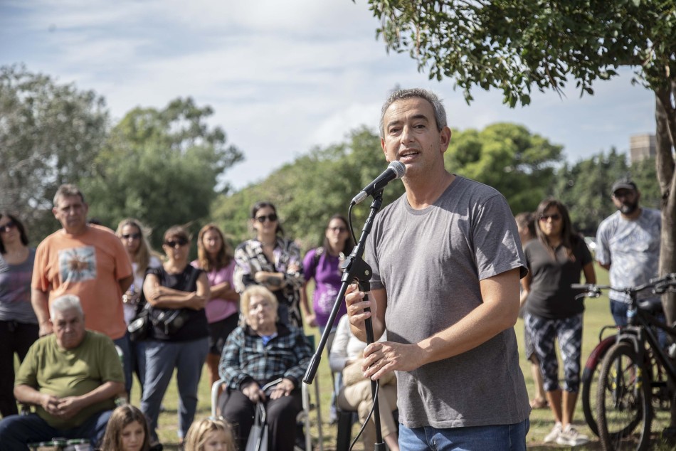412113 | Fotos Plantación de árboles en Bosque de la Memoria - Sec. de Cultura y Educación (Guillermo Turin Bootello)