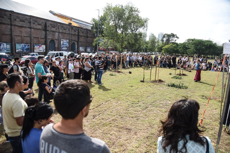 412163 | Plantación de árboles en Bosque de la Memoria - Subsecretaría de Comunicación Social (Jonatan Bustos)