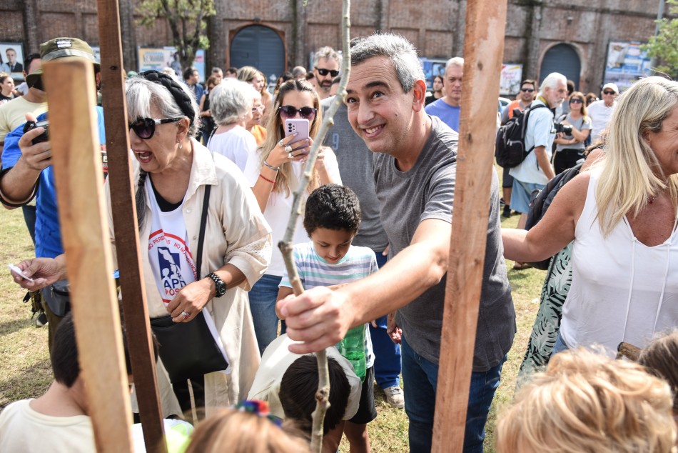 412171 | Plantación de árboles en Bosque de la Memoria - Subsecretaría de Comunicación Social (Jonatan Bustos)