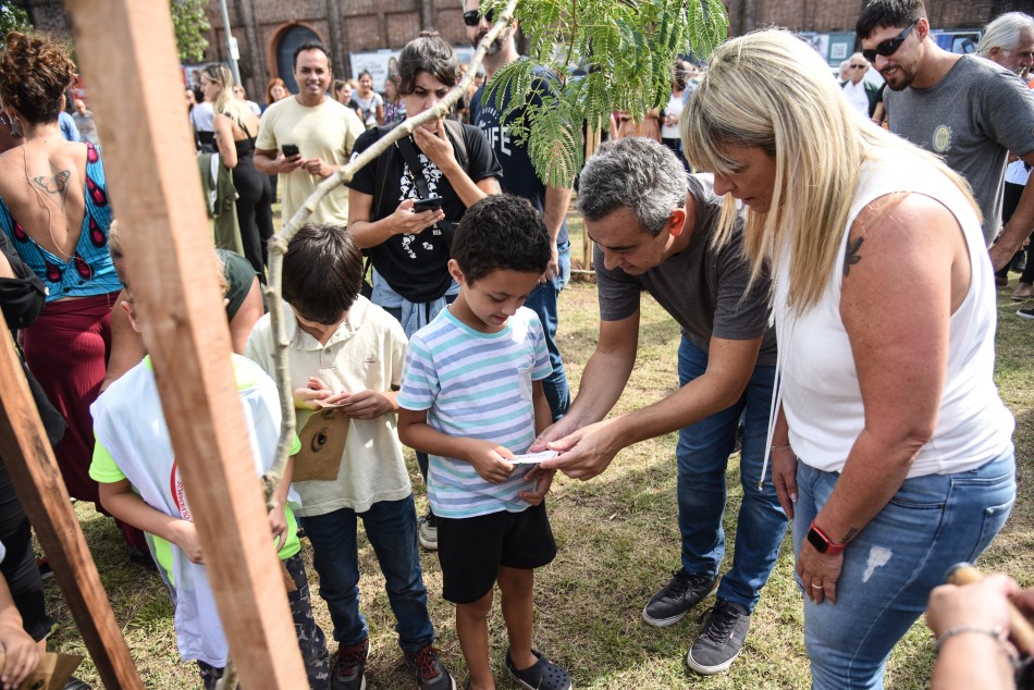 412174 | Plantación de árboles en Bosque de la Memoria - Subsecretaría de Comunicación Social (Jonatan Bustos)