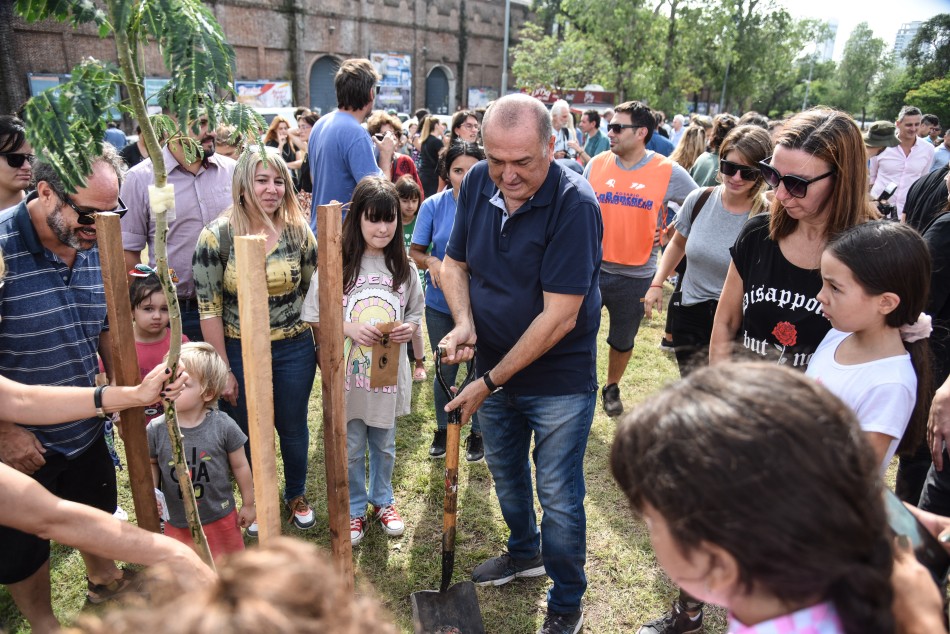 412180 | Plantación de árboles en Bosque de la Memoria - Subsecretaría de Comunicación Social (Jonatan Bustos)