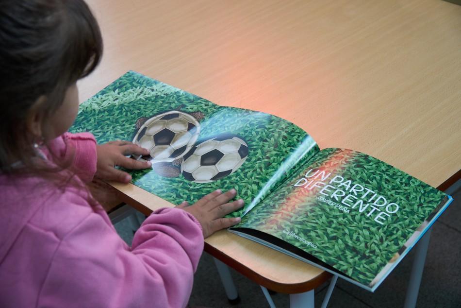 424537 | Carpa de lectura  en Centro Cuidar Molino Blanco - Subsecretaría de Comunicación Social (Daniel Cuart)