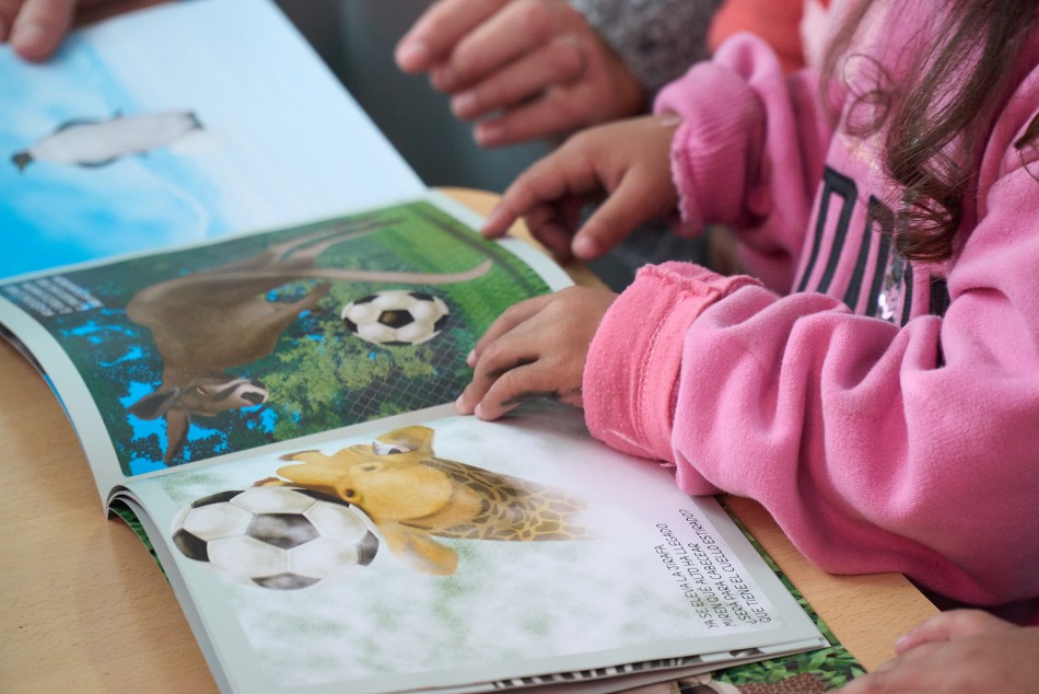 424544 | Carpa de lectura  en Centro Cuidar Molino Blanco - Subsecretaría de Comunicación Social (Daniel Cuart)