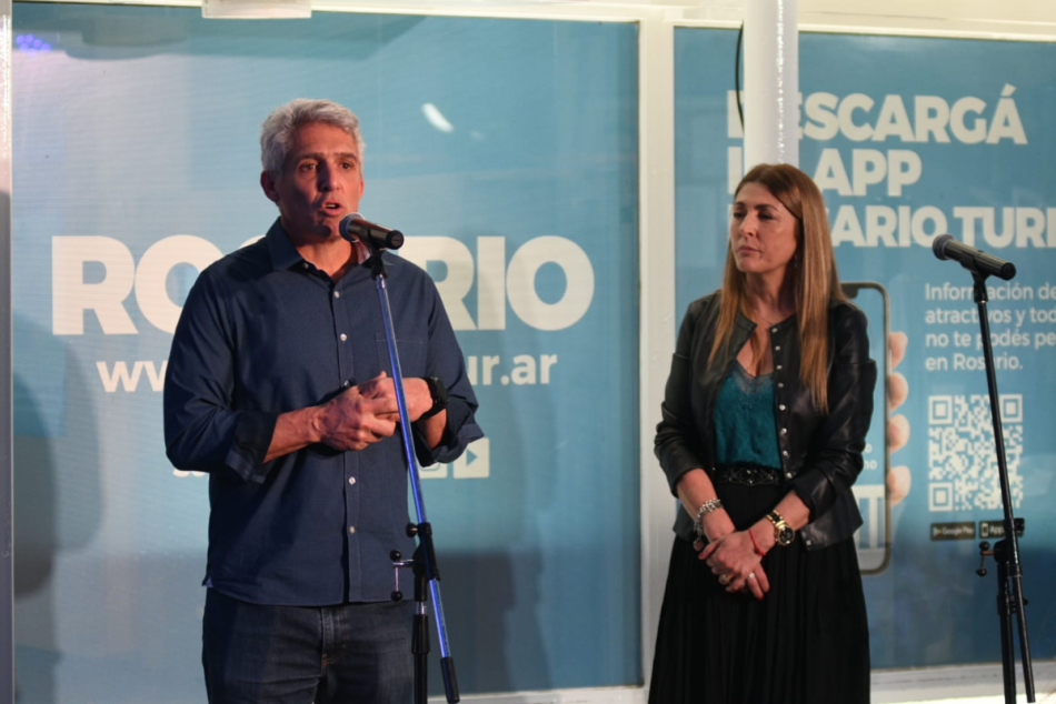 440243 | Adrián Ghiglione y Alejandra Mattheus en la inauguración de la tienda Muy Rosario - Guillermo Buelga
