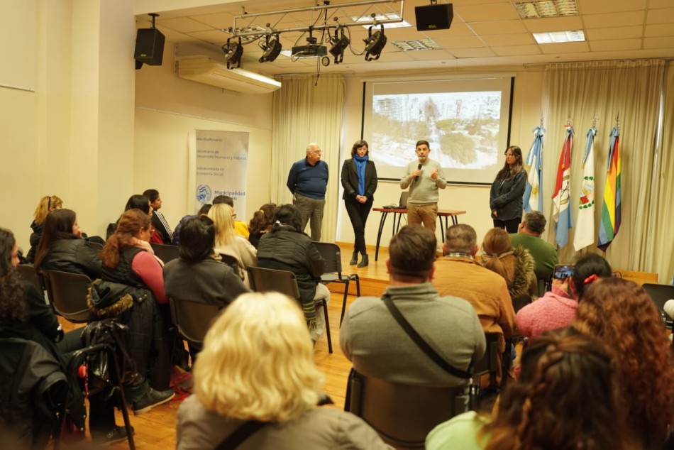 444589 | Ferias y Mercados Arriba Rosario incorporaron 50 nuevos emprendimientos - Subsecretaría de Economía Social