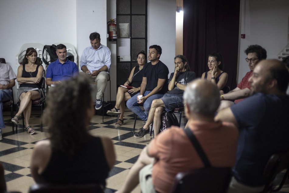 465944 | Reunión con libreros y editores en Homo Sapiens - Sec. de Cultura y Educación (Guillermo Turin Bootello)