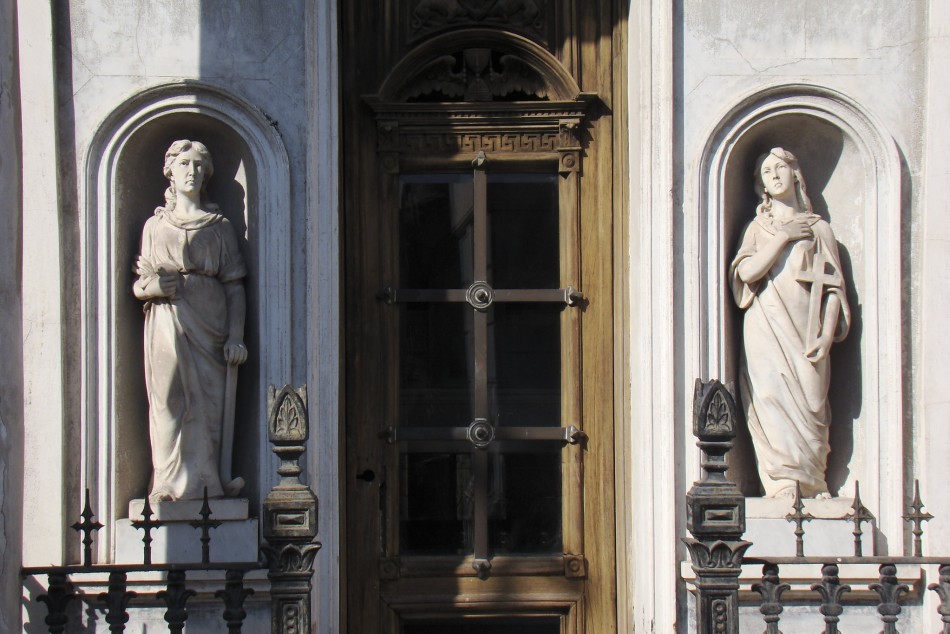 477803 | El cementerio El Salvador invita a un recorrido guiado por el simbolismo masónico - Municipalidad de Rosario (archivo)