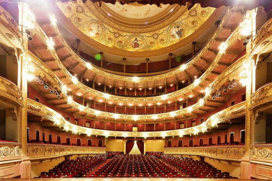 483274 | Teatro El Círculo  -