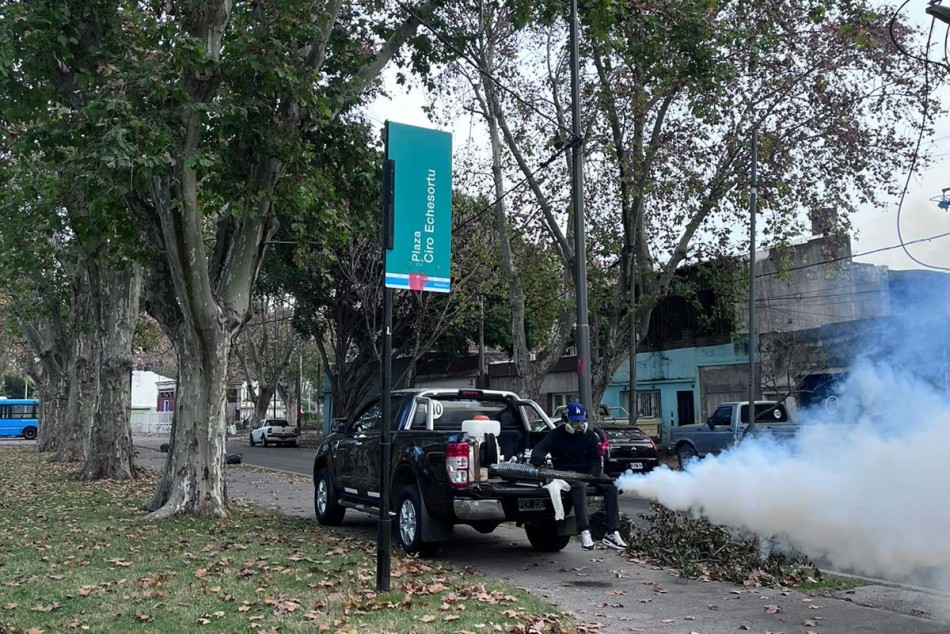 497353 | Continúan los operativos de fumigación en toda la ciudad - Secretaría de Ambiente y Espacio Público