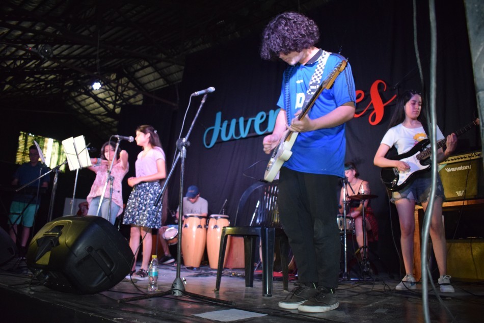 500391 | Hasta el 30 de junio está abierta la inscripción al ciclo 2024 de la Escuela de Cumbia - Dirección de Juventudes (archivo)