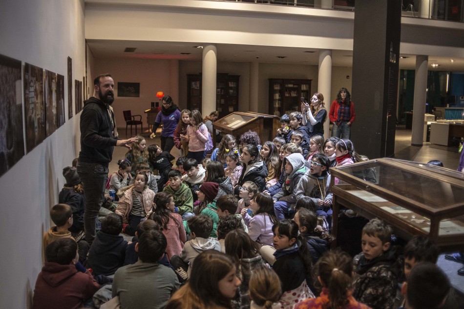 504988 | Aventuras nocturnas en Biblioteca Argentina - Sec. de Cultura y Educación (Guillermo Turin Bootello)