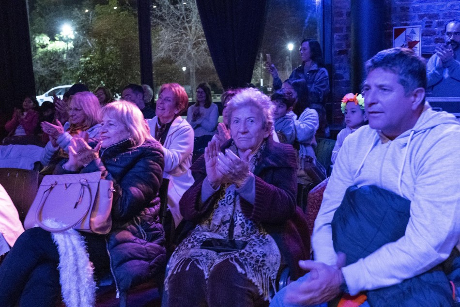 507395 | Fotos Fueyeritos en concierto-CC La Calsa del Tango - Silvina La Calamita