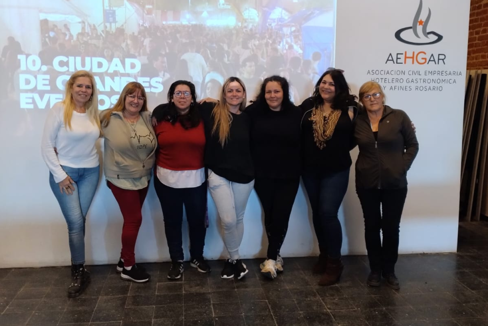 507630 | Taxistas de la aplicación She Taxi se capacitaron en turismo - Secretaría de Deporte y Turismo