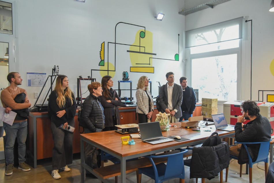 511886 | Reunión con misión de St.Louis - Sur Productora