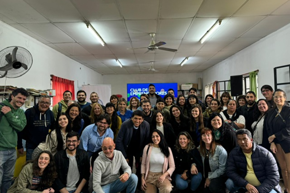 520785 | Presentación Club de Emprendedores - Secretaría de Desarrollo Humano y Hábitat