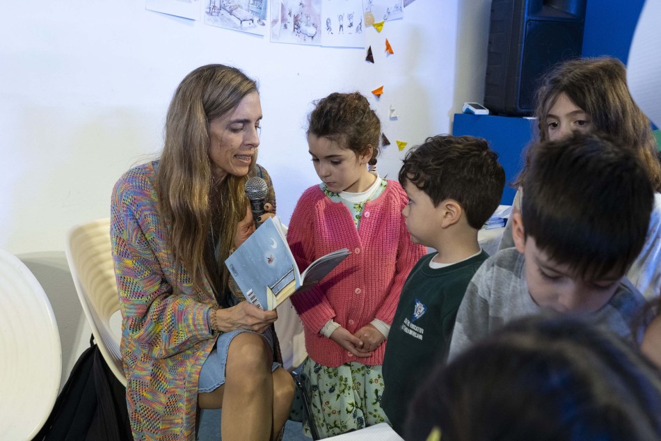521849 | Fotos Feria del Libro 2024-13 de septiembre-Cultural Fontanarrosa - Silvina La Calamita