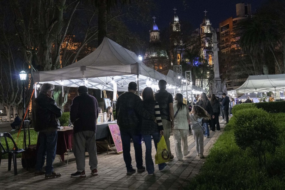 522189 | Noche de Peatonales  - Silvina La Calamita