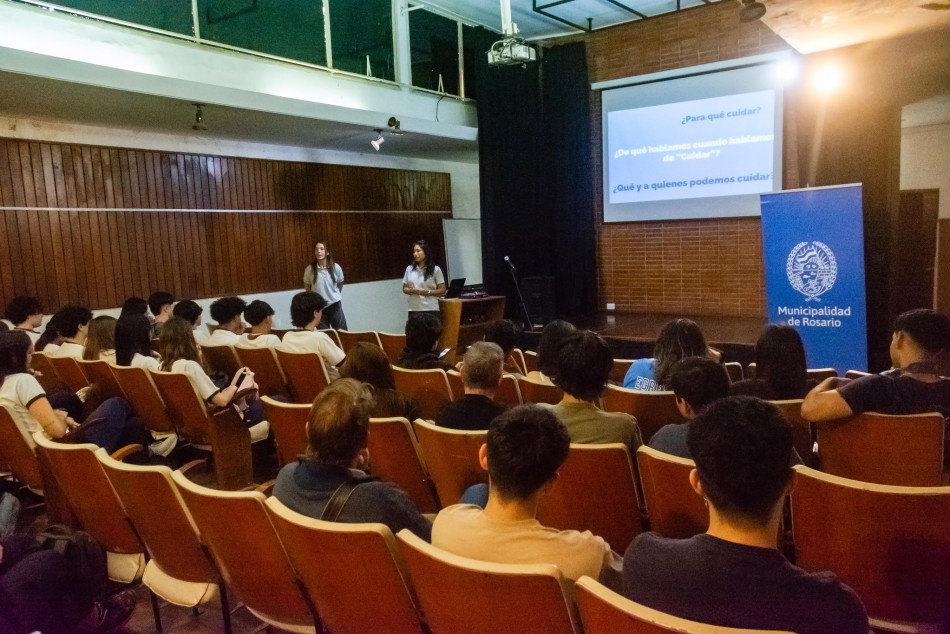 534156 | Capacitación de la iniciativa “Árboles de Rosario: Programa de cuidadoras y cuidadores” - Secretaría de Ambiente y Espacio Público (Juan Pablo Allegue)