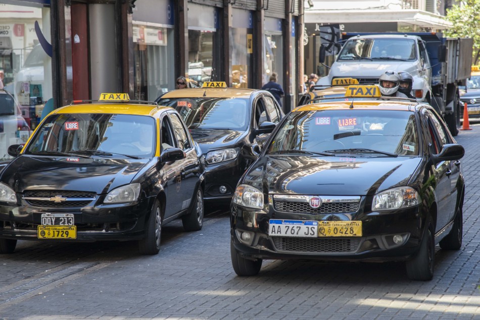 544560 | Taxis - Subsecretaría de Comunicación Social (Silvio Moriconi)