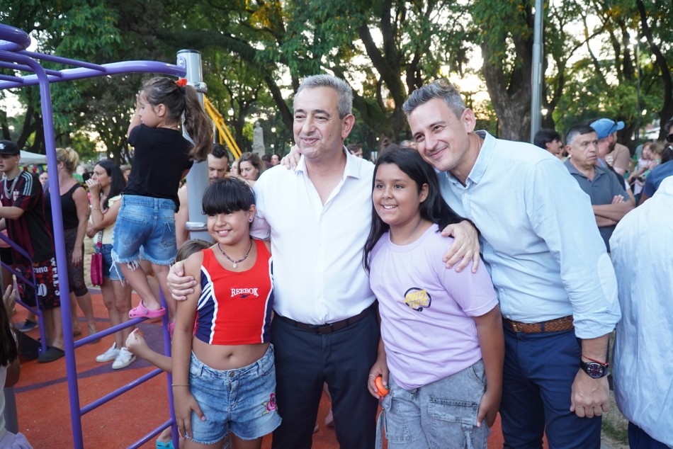 546645 | Inauguración plaza alberdi - Subsecretaría de Comunicación Social (Daniel Cuart)