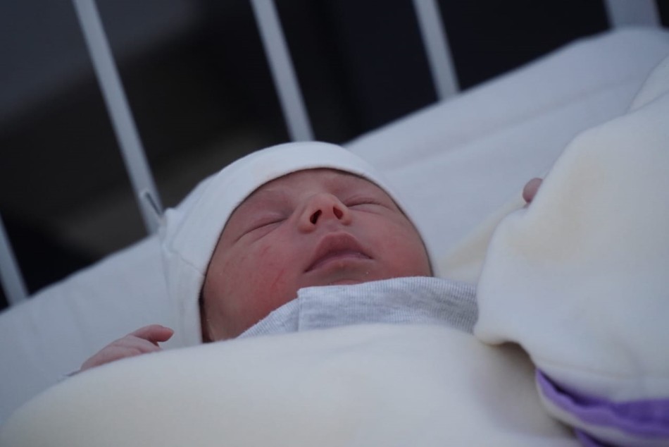 548526 | Ana Paula, primera bebé nacida en 2025 en Maternidad Martin - Subsecretaría de Comunicación Social (Daniel Cuart)