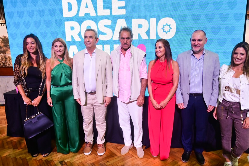 551589 | Las autoridades presentes en el evento  - Guillermo Buelga