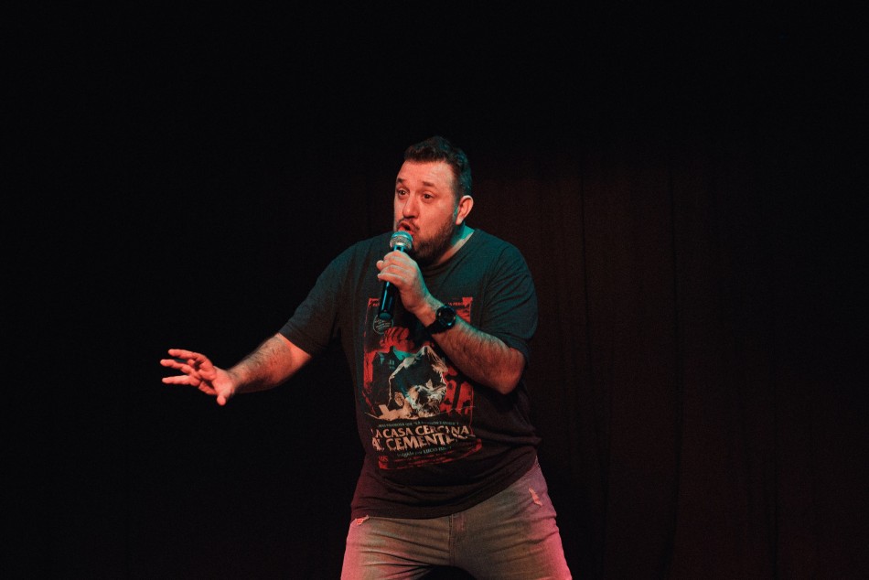 552913 | Pasos de Comedia - Gentileza
